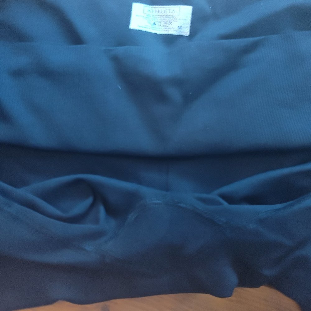 Athleta lasercut capris NWOT MEDIUM